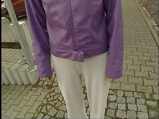 Dirty Teeny: Rothaariges teen mit kleinen titten gibt beim casting einen erstaunlichen...