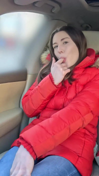 Aleya Sun Farting and Squirting in My Car