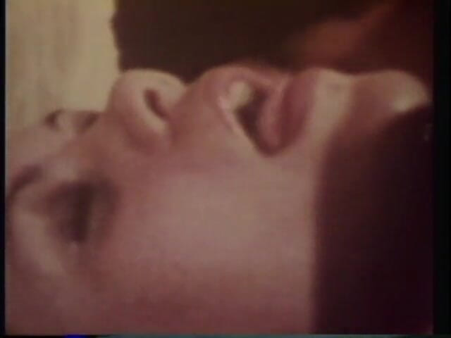 Vintage Usa: Hairy vintage beauty gets her mouth filled with a cum