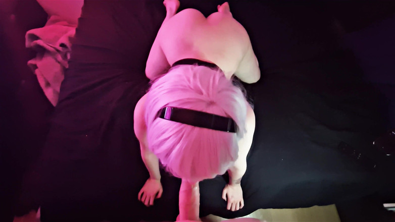 Miss Moons: 2b ama succhiare il cazzo