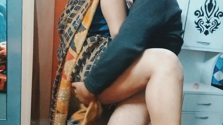 Manjushukla: Новая пара занимается романтикой вместе