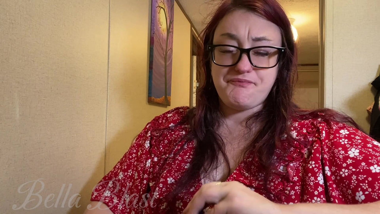 BellaBlast: Zblízka voyeurismus Gulp, Chug a Burp! Bella Blast