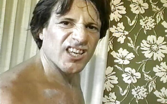 Vintage Babes: Sie wurde von zwei typen gefesselt und gefickt