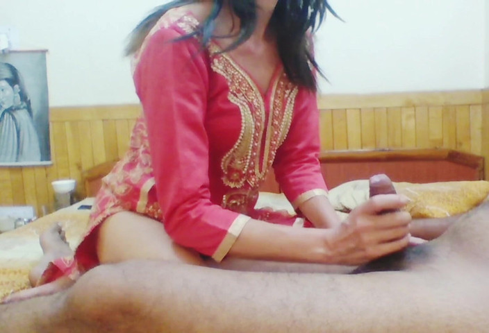 Bolly Karma: Üvey kız kardeş benim olmamı beklemiyordu