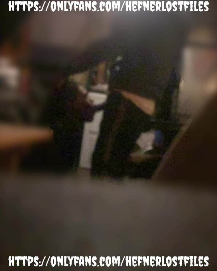 Jenko: 吮吸它婴儿吮吸它