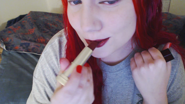 Scarlet Vixen: Lip N Mouth Fetish Red Hot Lipstick