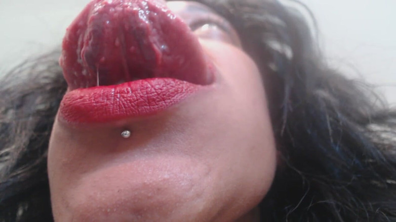 Golden lace: Freaky Mouth and Tongue