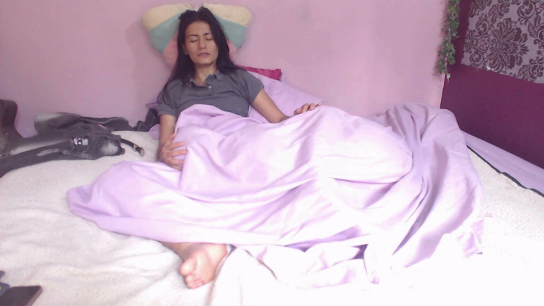 fiesta_porno: Mädchen spielen, lutschen und squirten auf ihre gesichter