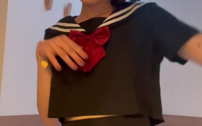 Soft Vulgar: 穿着制服的可爱少女