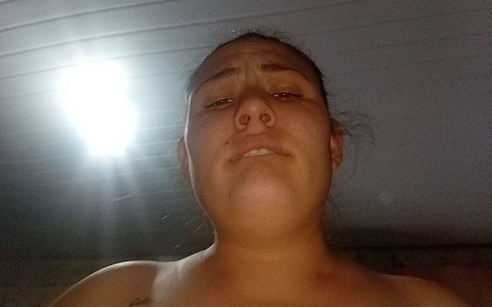 Naomi Simon: 哦，多么糟糕 - 我喜欢你打碎我的屁股 - 这让我很痛，一切都在里面