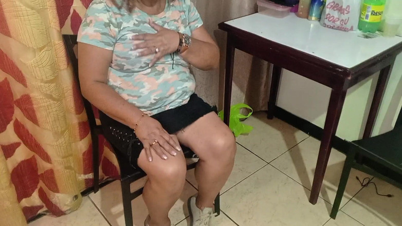 Milfta boohot: 熟女继母邀请我去酒店给我求婚