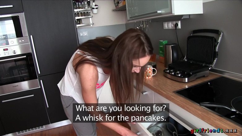 Girlfriends XXX: Flickvänner XXX - lesbiskt par tar en paus från matlagning till...