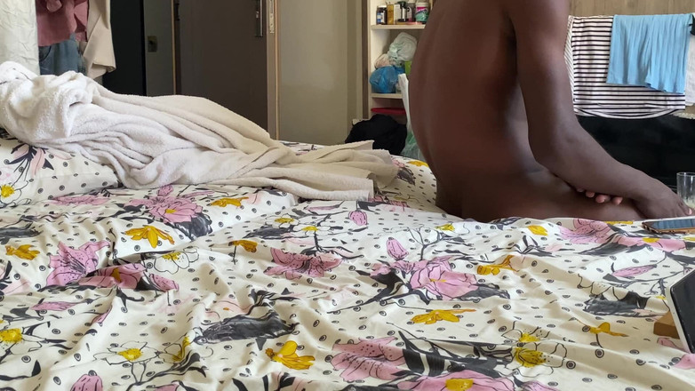 Mr Cute Cock: 绿帽老公租大黑屌给荡妇人妻授精 第2部分