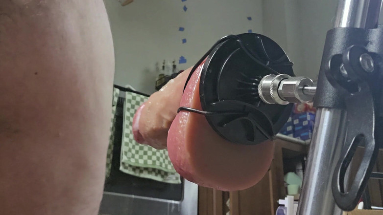 puppyrolls: Este consolador es tan grande que literalmente me abre tan...