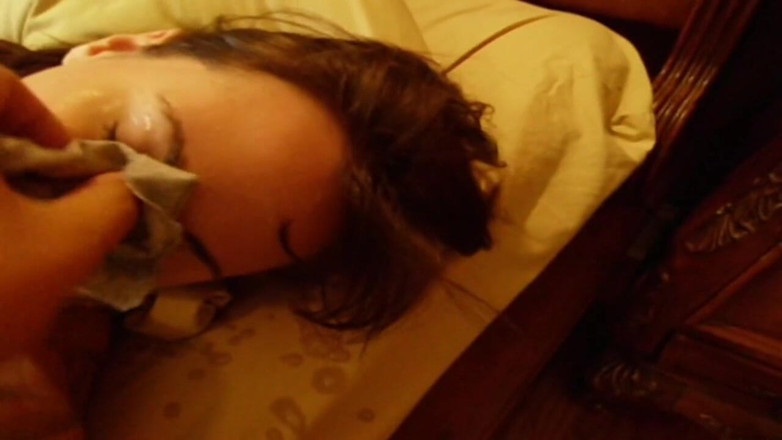 Sexy Amateurz: Cewek semok ini lagi asik ngocok kontol di depan kamera -...