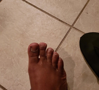 MrGoudreauXXX: Foot Fetish with Black Bear