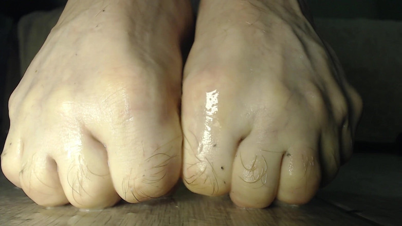 Hunky time: 射液和脚和射精玩