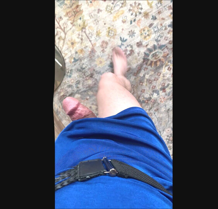 cd_aysemmm: 我的继母不穿内裤