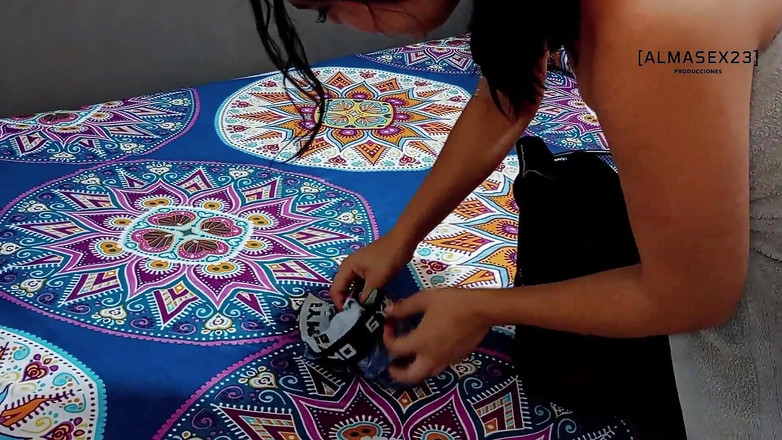 Robert sex: Moje nevlastní sestra uklízí a já ji zahřívám svým velkým...