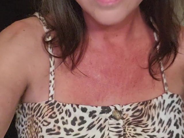 Naughty MILF up to No Good Again Peeing in Bar Bathroom (Elite lady S)