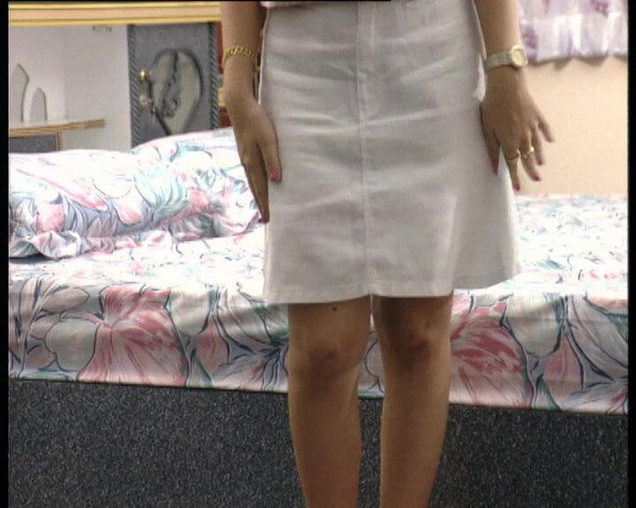 YOUR FIRST PORN: Behaarte Muschi Mit Thai - Lilek Chlupatá kundička s thajským lilkem