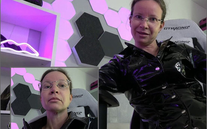 Annika Rose: Ești blegul pulei mele!