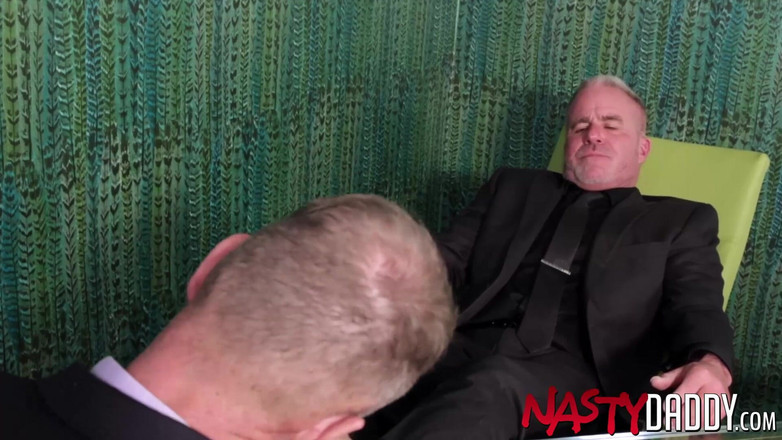 Nasty Daddy: NASTYDADDY. Dale Savage vzájemně bez sedla s Todd Kolegou