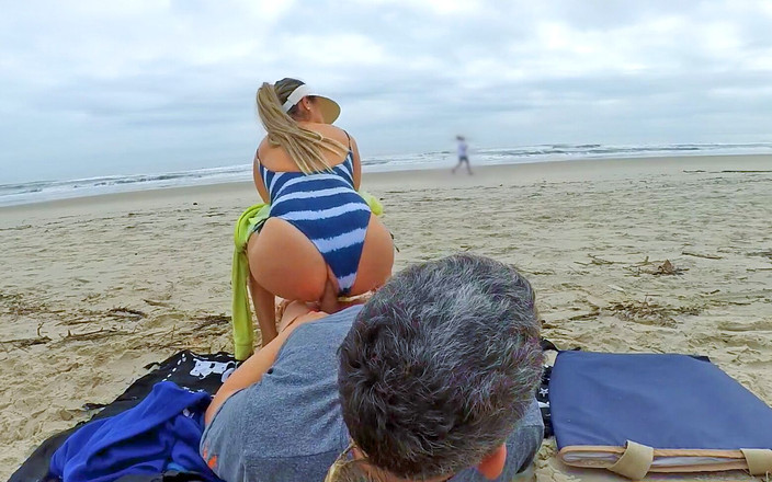 Screwdriverzz: मुझे अच्छा लगता है जब वे हमारी चुदाई को देखते हैं