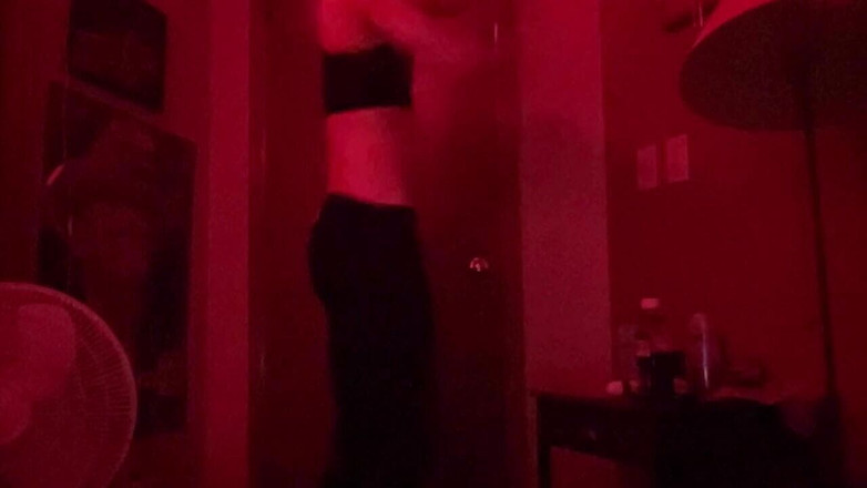 Lemon Catboy: Femboy роздягається і розтягує дупу