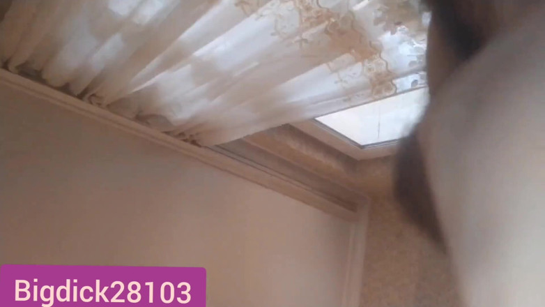 Teen and Milf Female Sex: w łóżku wkładam mojego dużego kutasa do ust mojej żony, a następnie...