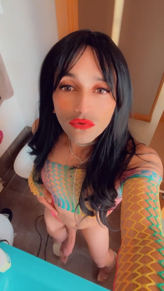 Sissy Slut Brianna: 张开你的嘴，亲爱的，你会喜欢我的牛奶