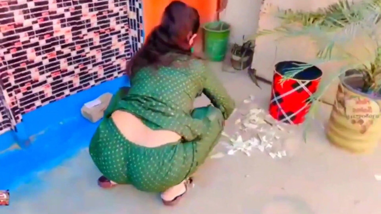 Muskan Rani: 사라 칸 새로운 비디오