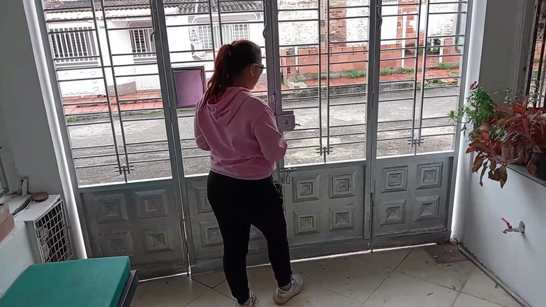 Terciopela: Saya membuat video untuk menunjukkan abang tiri saya bagaimana saya...