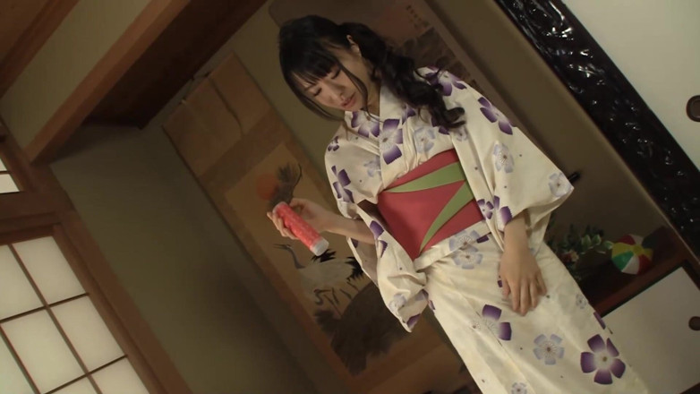EAGLE Global: A Lady in Yukata: the Season of Eros
