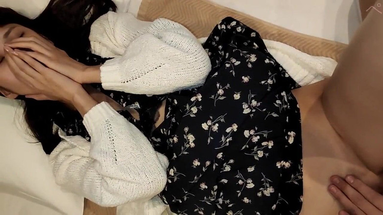 Asian happy ending: 흑인 대물 자지에게 따먹히는 아시아 소녀