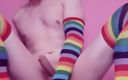 Rainbow Femboy: Kendim ve bazı dildolarla oynarken maskesiz nadir video