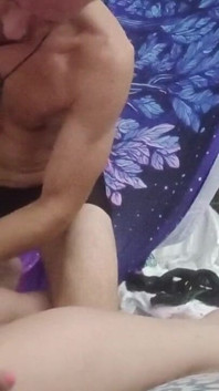 我操你，你这个饥渴湿润的宝贝
