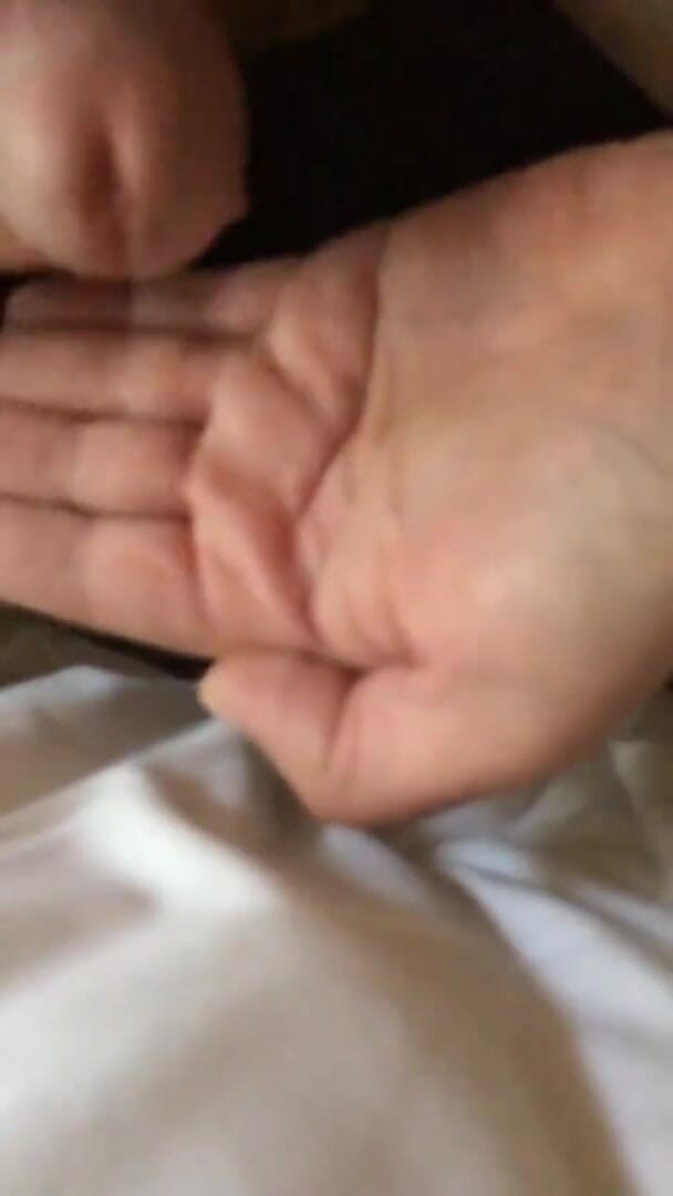 Kinky horny gay bois: Just a gay man jerking cummies out of his penis