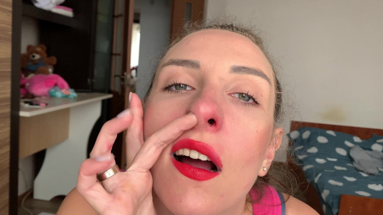 Hottie goddess: Creusement profond du nez : narines et dents