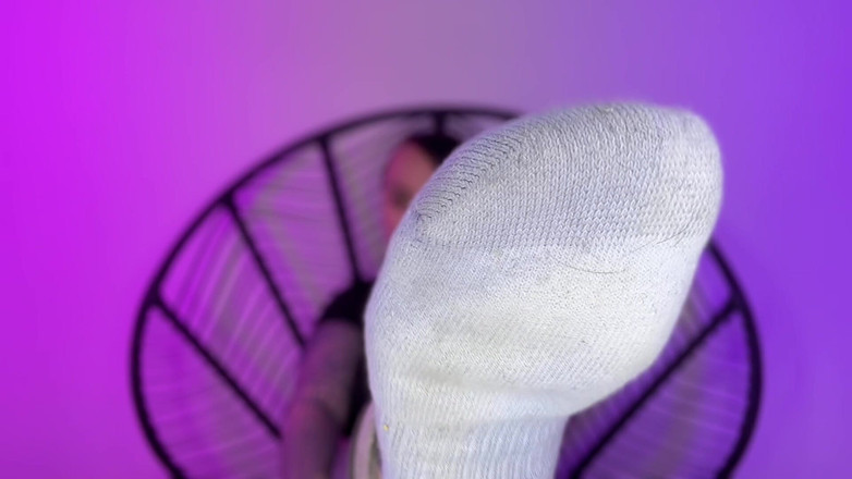 Miss Valentina: Giantess Aşağılama