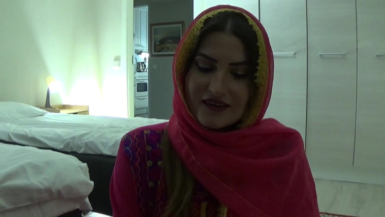 Amateur Homemade Porn: Amateur Arab Wife Takes BBC for the First Time in...