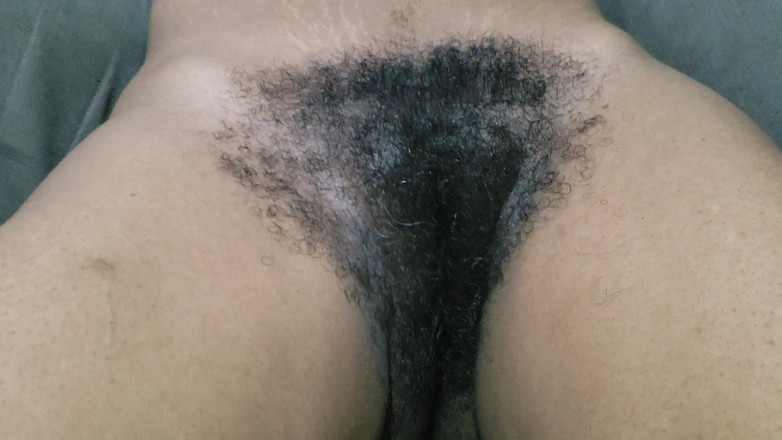 Lovemina: Âm hộ máy bay bà già nóng bỏng đáng kinh ngạc...