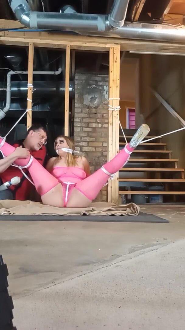 Tropical Lust: BTS bondage shoot