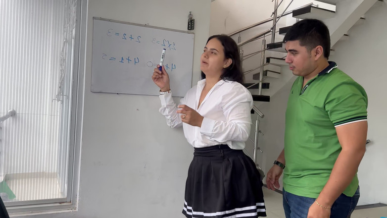 Pronoia Mey: Я жорстко трахаю вчительку англійської під час уроків