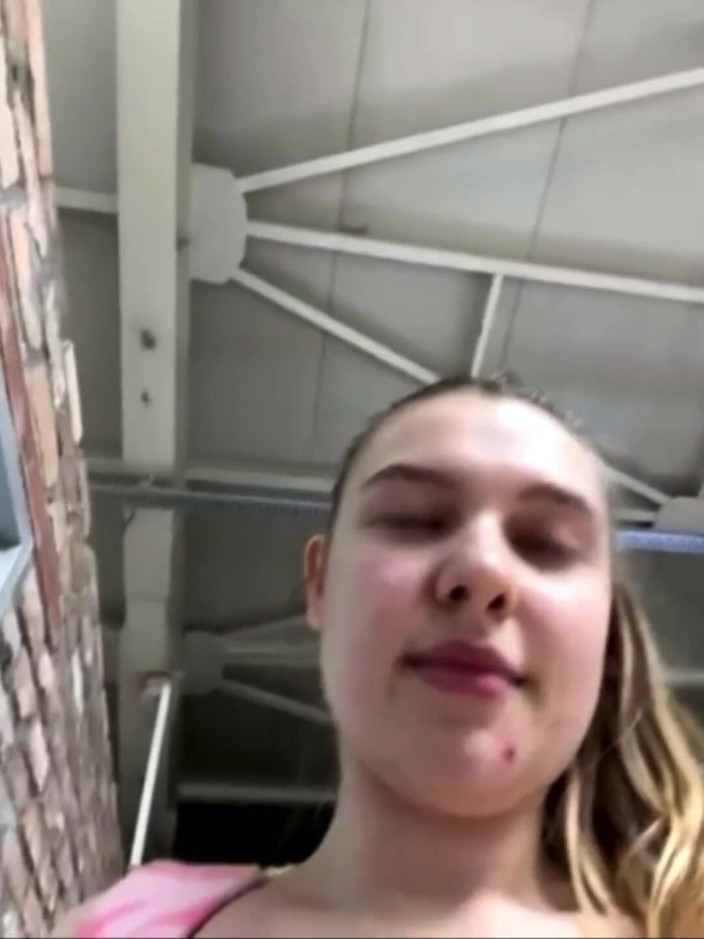 JuiceLussie: I Fucked the First Trainer I Saw at the Gym