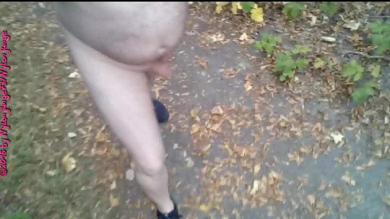 Carmen_Nylonjunge: Wędrówki na góry, spacery dla nudystów