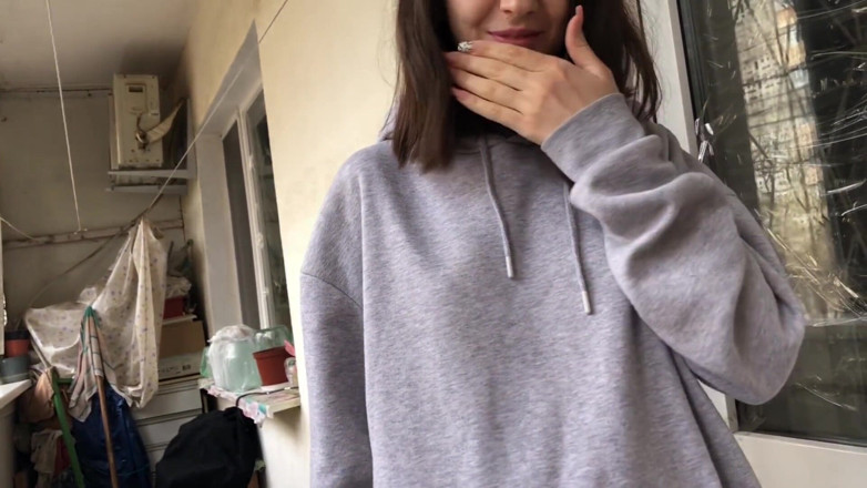 Sugary Kitty: She watched me while i jerked on the balcony, cutie...