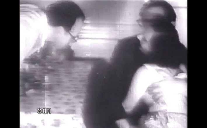 Vintage bedtime stories: 過去のポルノ 2.