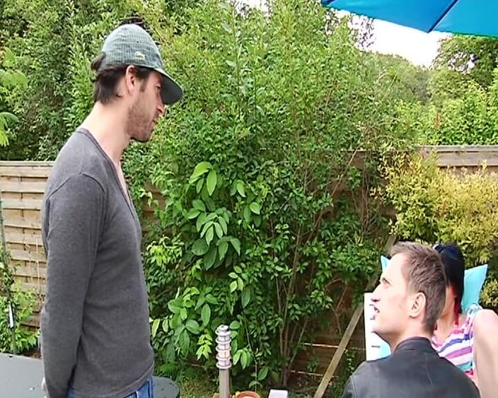 Monde Francais: 두 농부에게 따먹히는 거유 프랑스 인형