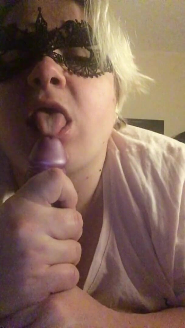 Real homemade BBW BBC porn: Bbwbootyful mengisap tenggorokan dalam dildo 12inciku